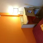 Отель Premiere Classe Bordeaux Eysines-tour De Gassies Эизин