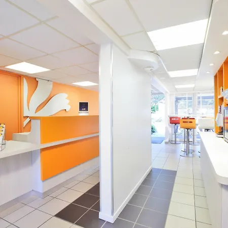 Premiere Classe Bordeaux Eysines-tour De Gassies فندق إيزين