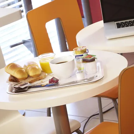 Premiere Classe Bordeaux Eysines-tour De Gassies