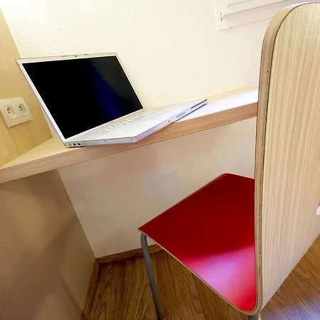 Premiere Classe Bordeaux Eysines-tour De Gassies *