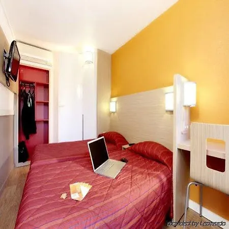 فندق Premiere Classe Bordeaux Eysines-tour De Gassies إيزين