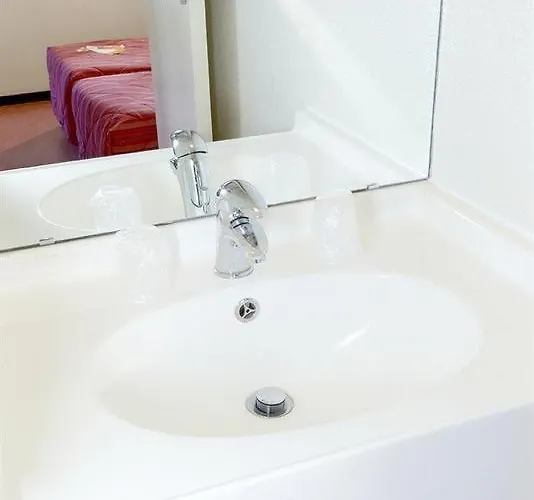 Hotel Premiere Classe Bordeaux Eysines-tour De Gassies *