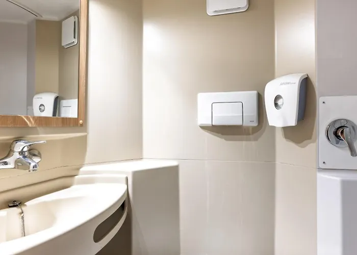 Premiere Classe Bordeaux Eysines-tour De Gassies *